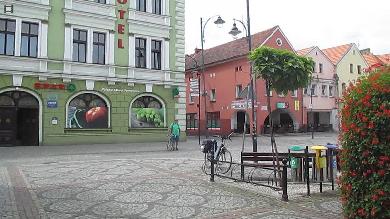 Play video